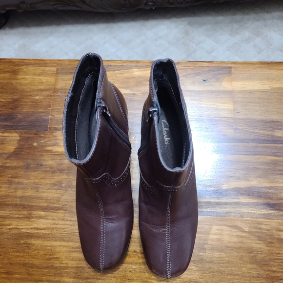 Clarks Women's Leather Ankle Boot - Picture 2 of 11